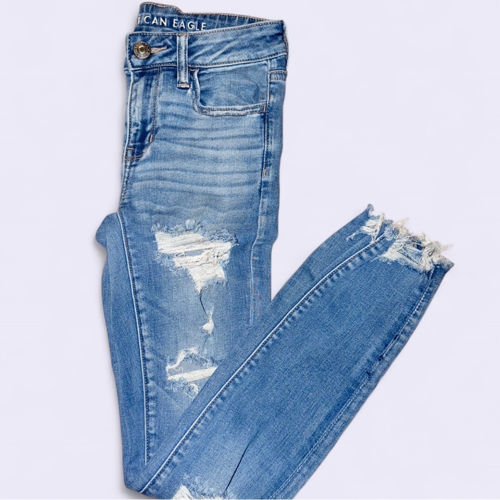 NWOT American Eagle Women’s Jeans — Size 2 Regular, Light Wash Distressed